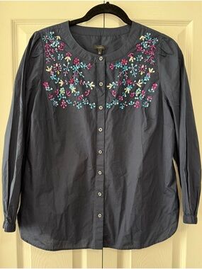 Talbots Embellished Button Front Blouse NWT Size M Navy Floral Sequin Detail
